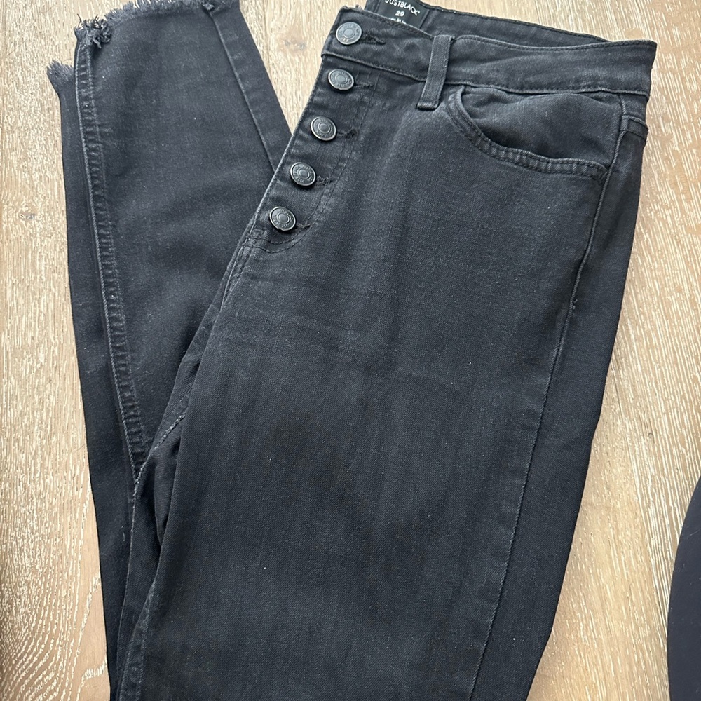 Just Black Button-Fly Women Skinny Jeans
